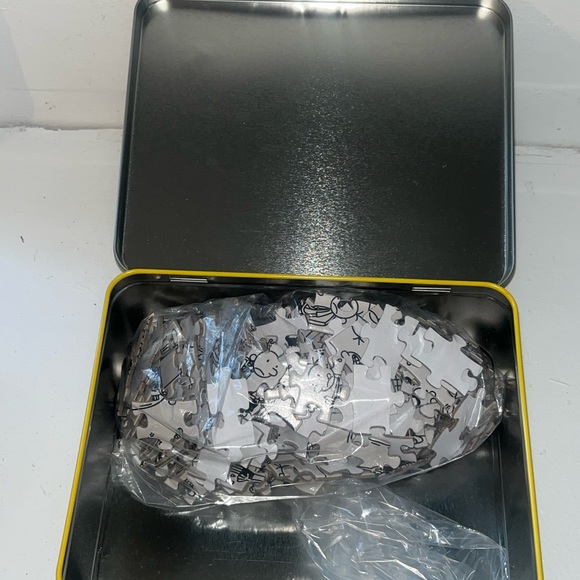 Diary of a Wimpy Kid Metal Lunchbox w/puzzle! - Picture 5 of 6